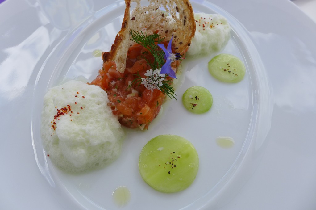 Tartare de saumon au concombre © GP