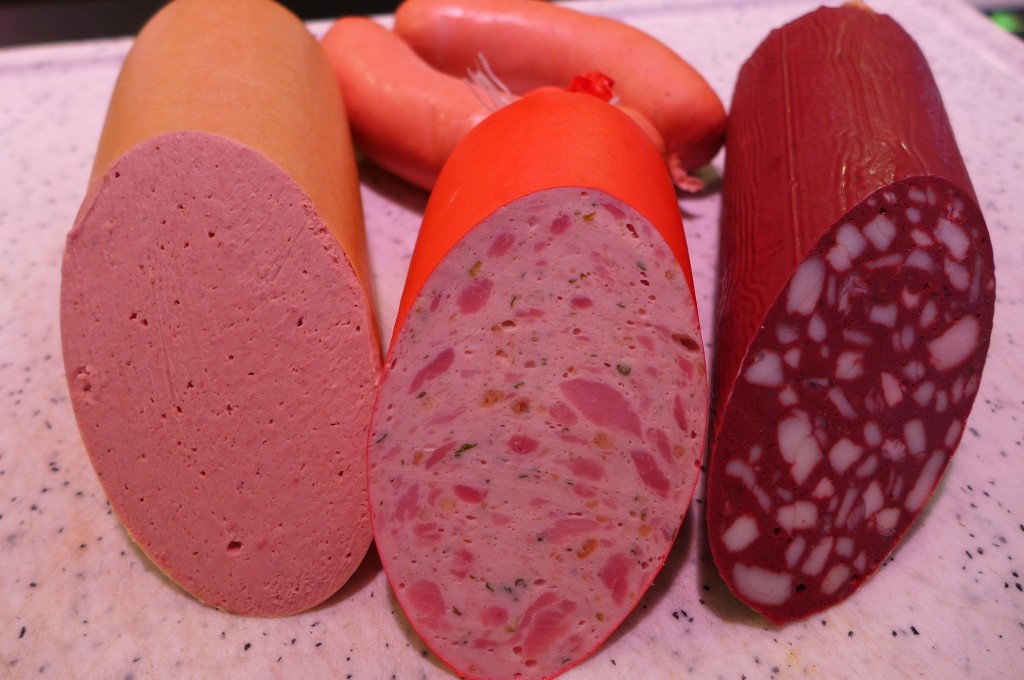 Knacks, cervelas, lyoner et saucisse noire © GP