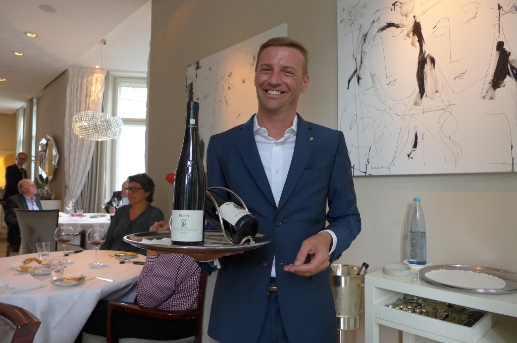 Jérôme Pourchère et le service des vins © GP