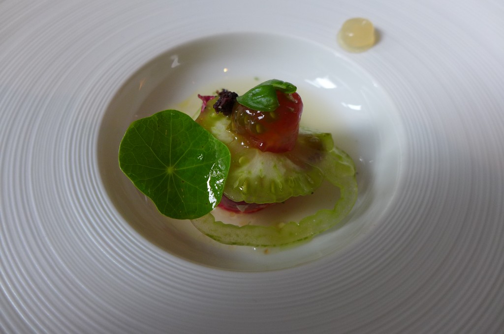 Homard et eau de tomate © GP