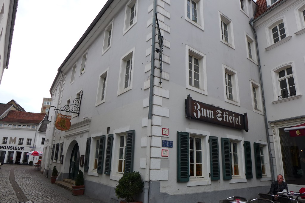 Façade d'angle © GP