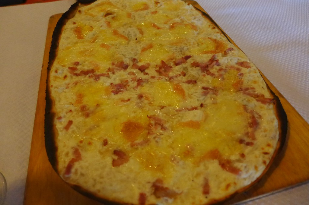 Tarte flambée au munster © GP