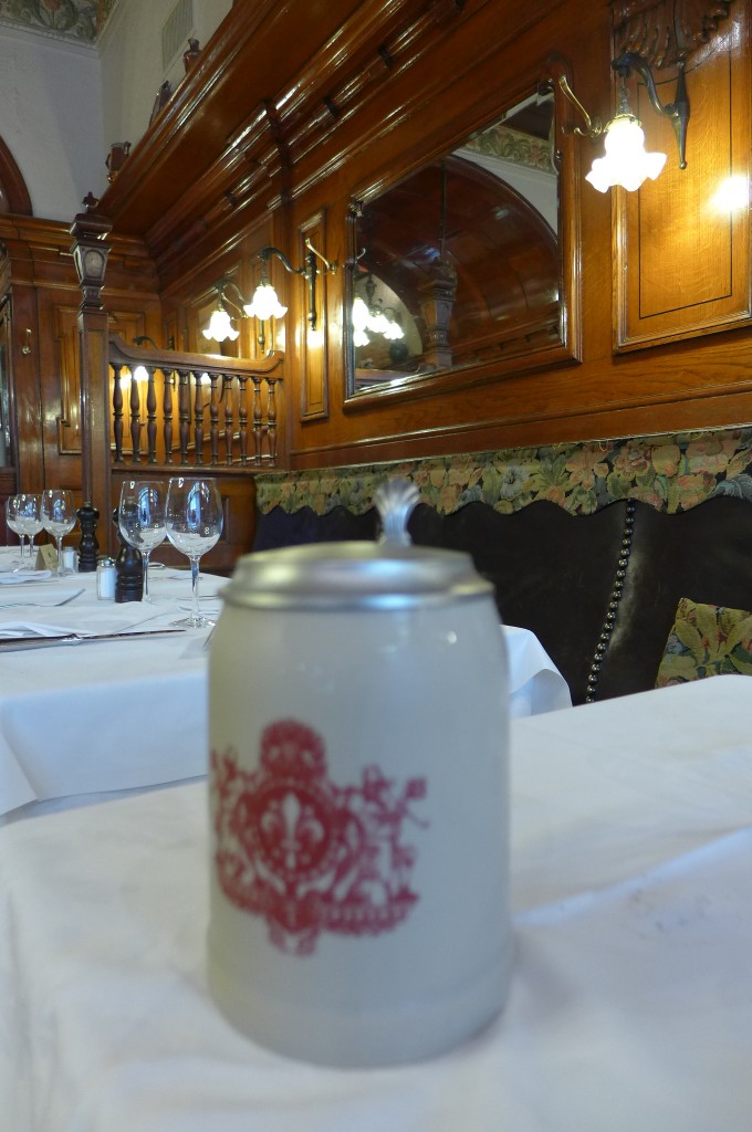 La bière et le décor © GP