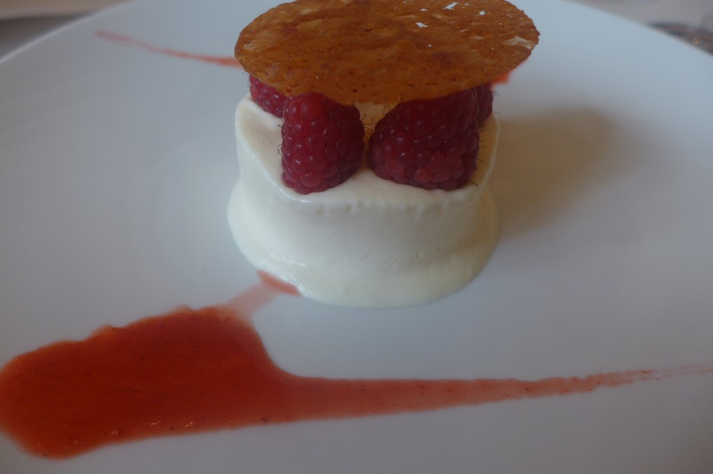 Mousse glacée aux framboises © GP