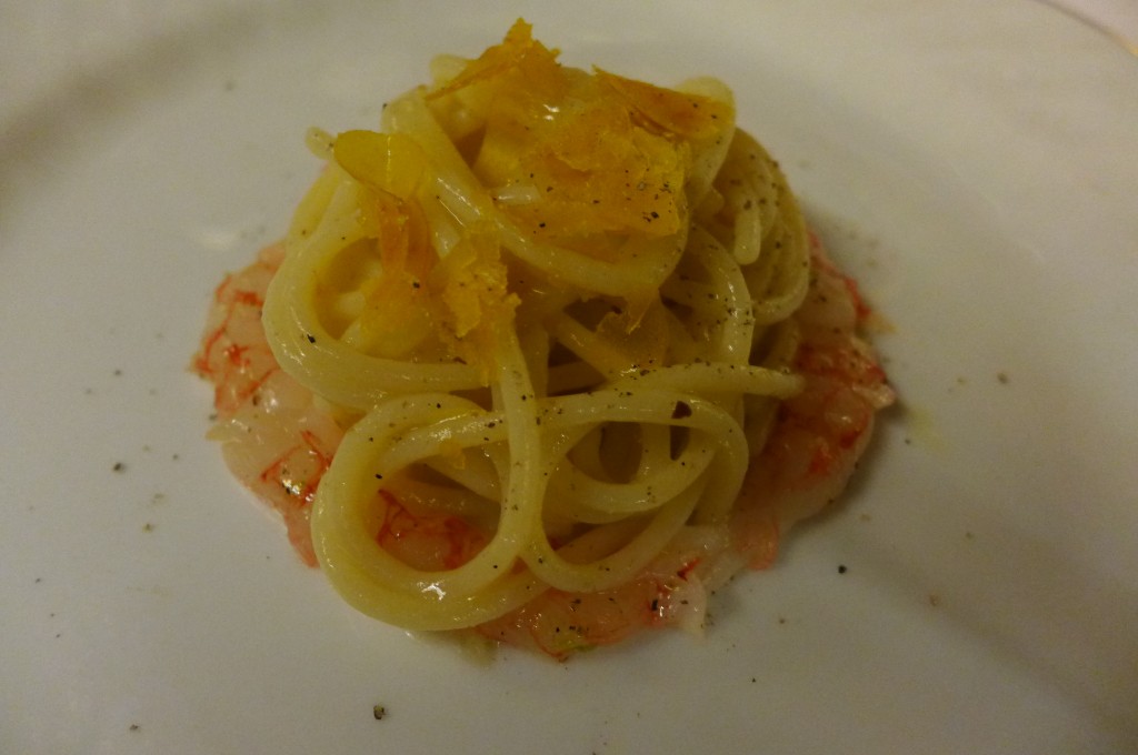 Spaghettoni aux gamberi et poutargue © GP