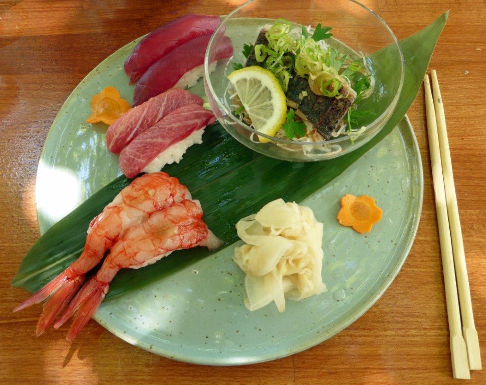 Sushi et sashimi © AA