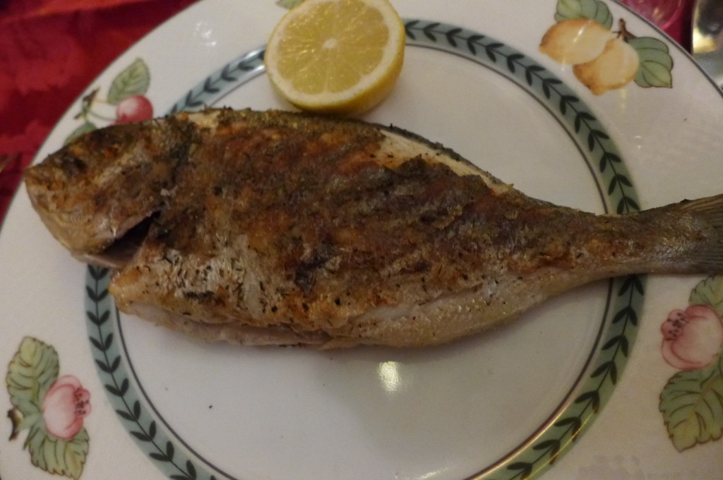 Daurade grillée au thym © GP