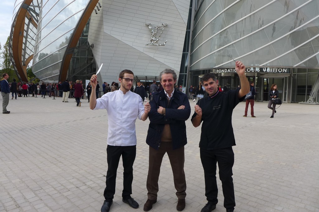 Jean-Louis Nomicos entre son chef et son pâtissier © GP