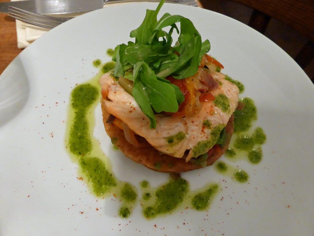 Tarte fine de saumon © AA