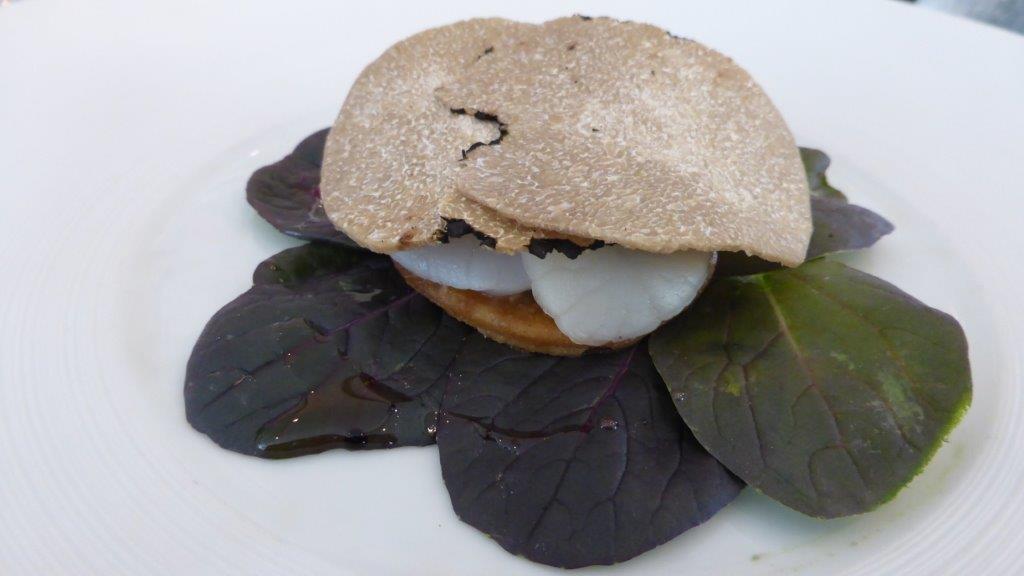Tartelette de st-jacques, truffe blanche © AA
