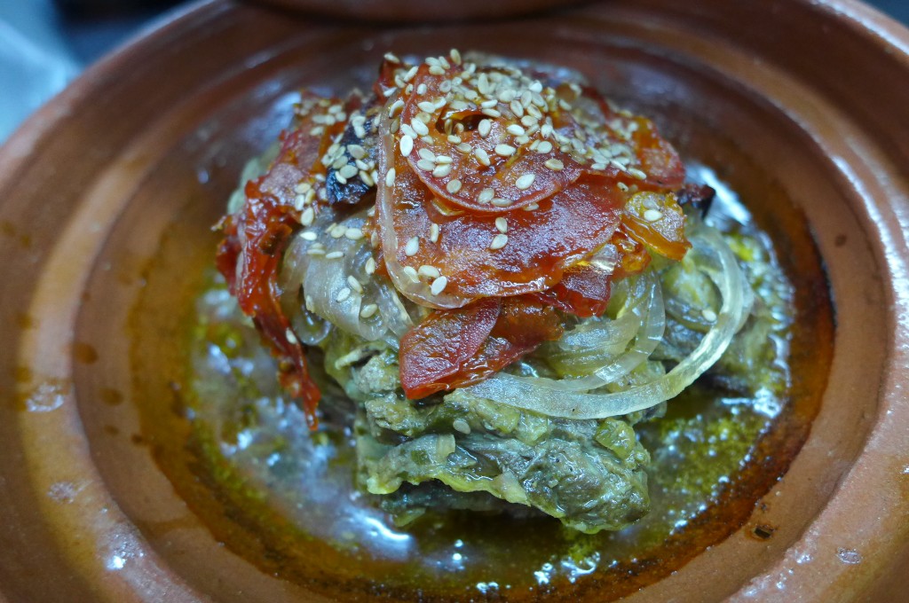 Tagine de boeuf aux oignons © GP