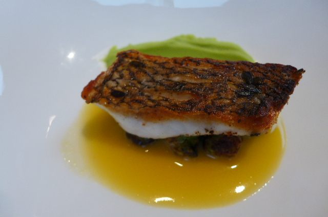 Black Sea Bass aux choux de Bruxelles © GP