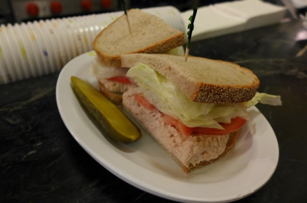 Sandwich au thon © GP
