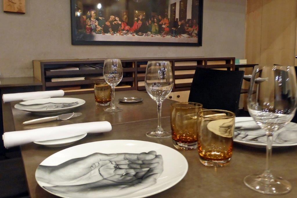Une table © AA