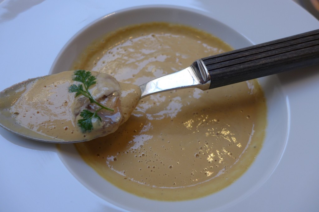 Soupe de foie gras aux huîtres © GP