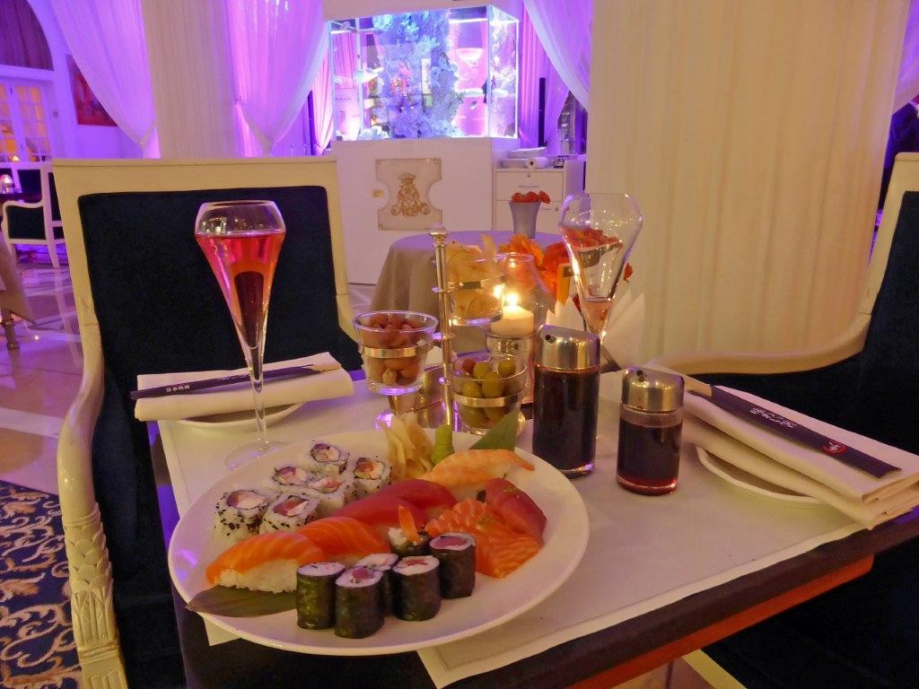 Sushis au lounge © AA
