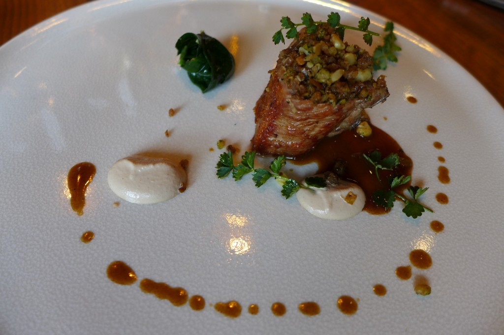 Agneau en crunchy de noix © GP