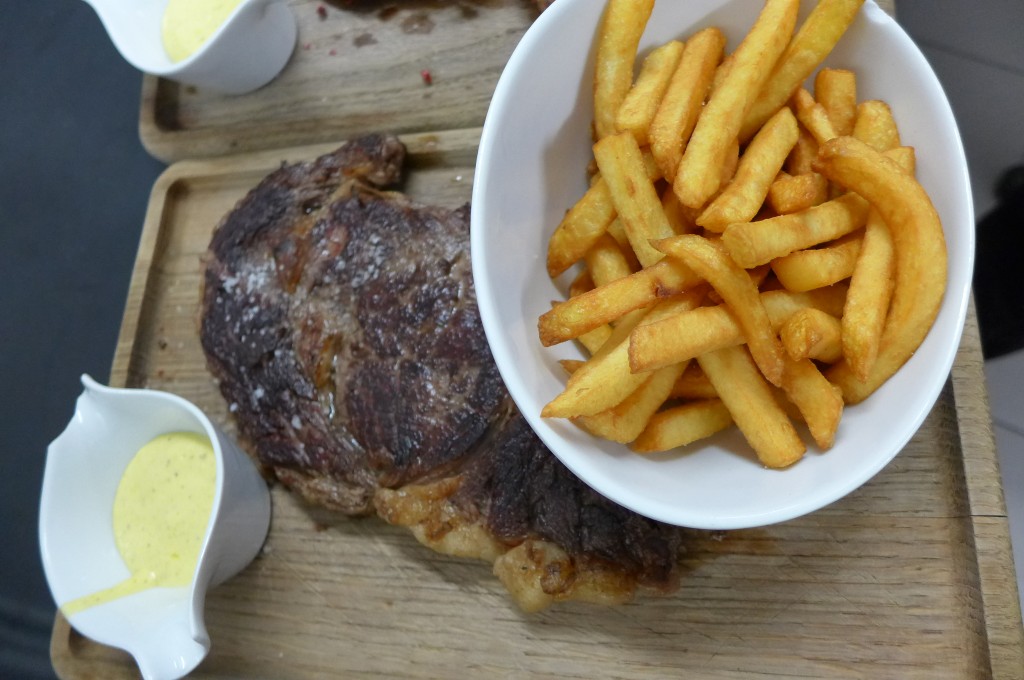 Entrecôte frites © GP