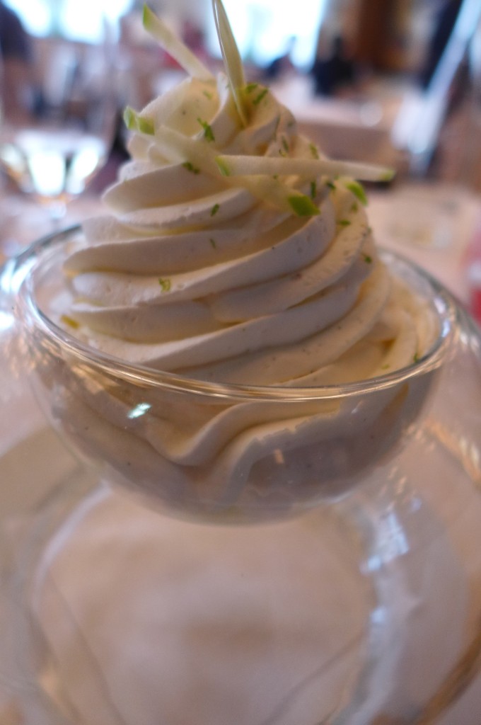Vacherin glacé aux pommes © GP