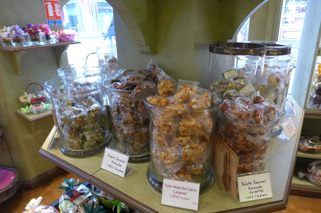 Noix de pécan et caramels © GP