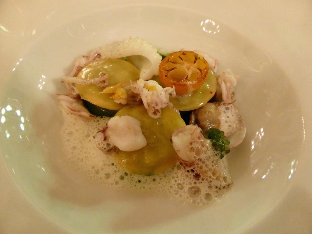 Ravioli de calamars, coquillages et crustacés © AA