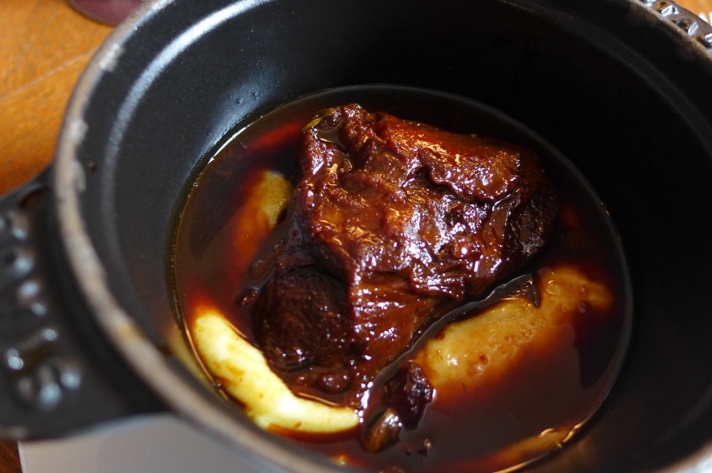Joue de beau et purée de pommes de terre © GP