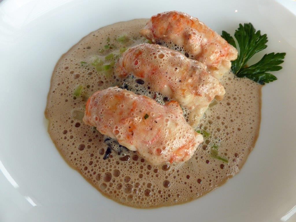 Langoustines et escargots © AA