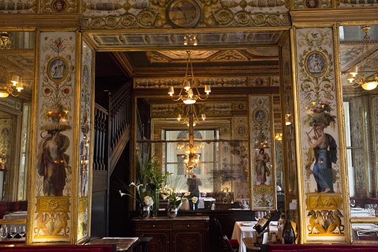 Europe/France/Paris. Restaurant le Grand Véfour. La salle style directoire