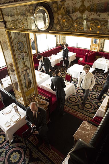 Europe/France/Paris. Restaurant le Grand Véfour. La salle style directoire