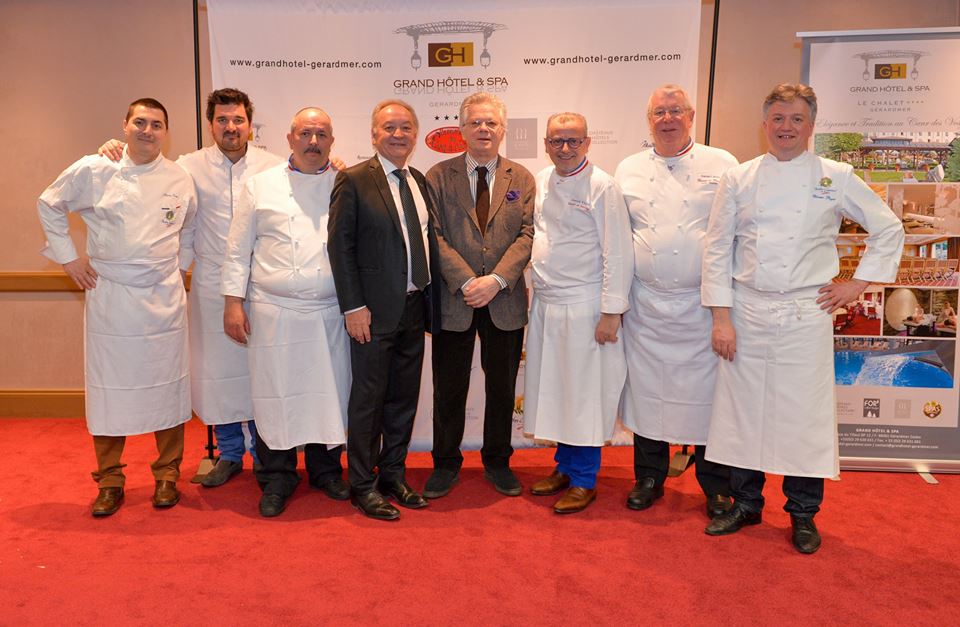 GP, avec Claude Remy et les chefs © DR