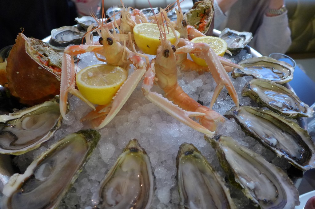 Huitres et langoustines © GP