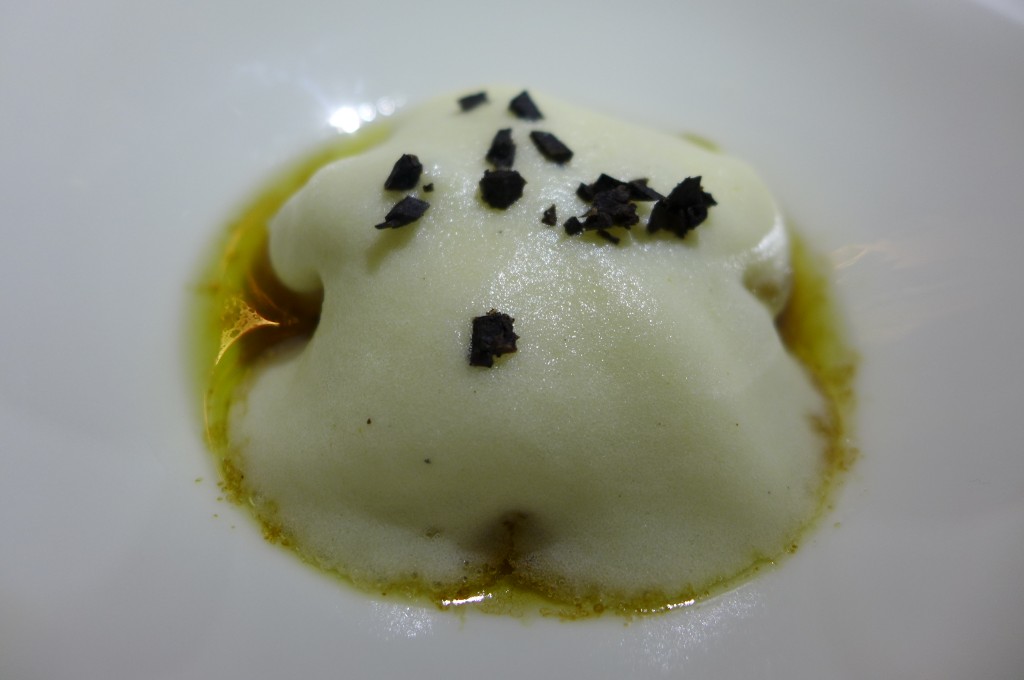 Pomme de terre en cannelloni au foie gras © GP