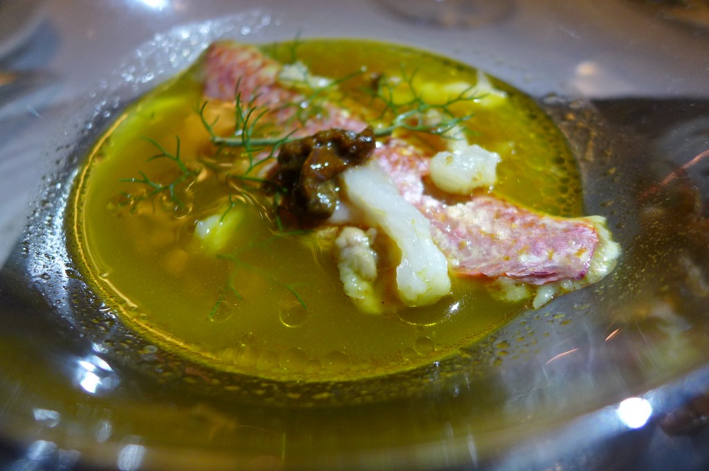 Rouget et bouillon iodé © GP