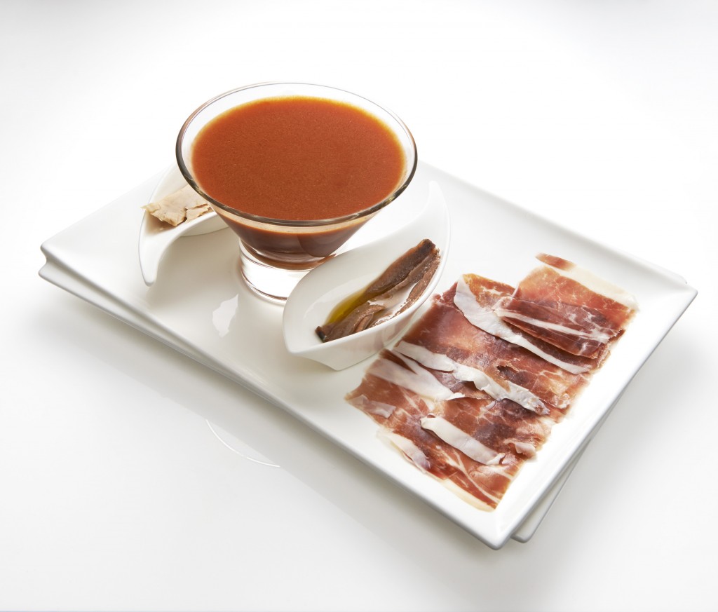 Gaspacho et tartines de Bellota © Laurent Fau