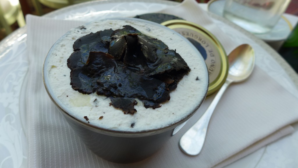 Crème et caviar de truffe © GP
