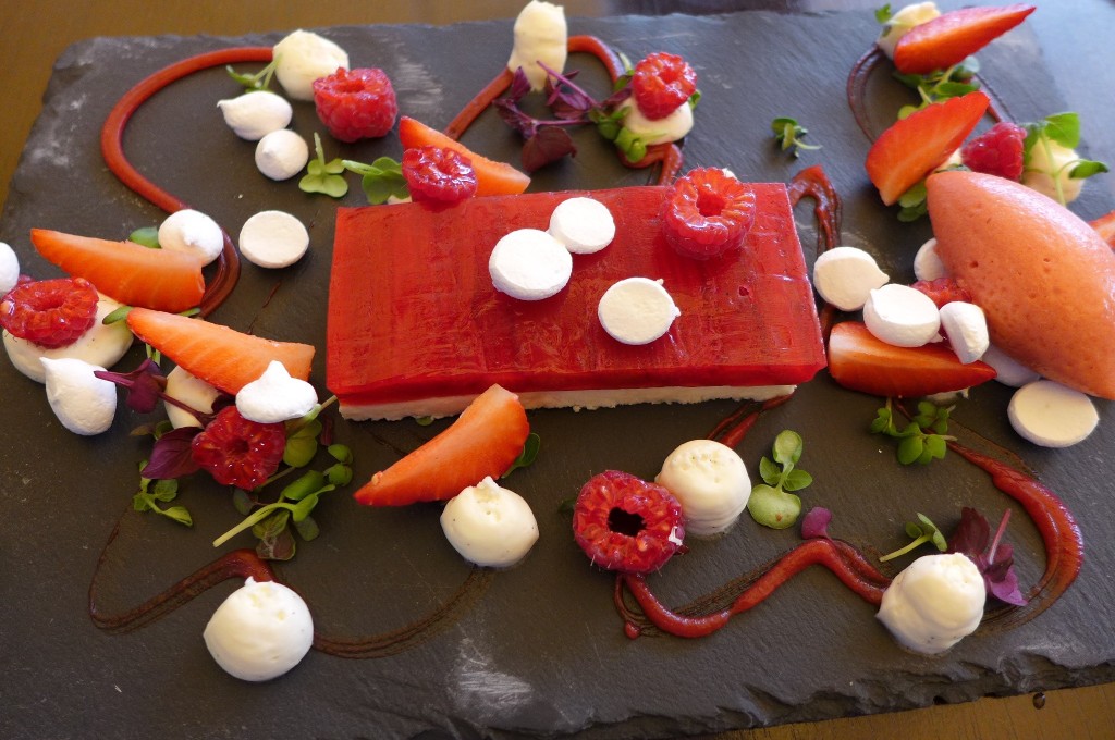 Rhubarbe et fruits rouges © GP