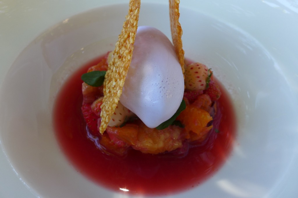 Nage de fruits, glace violette © GP