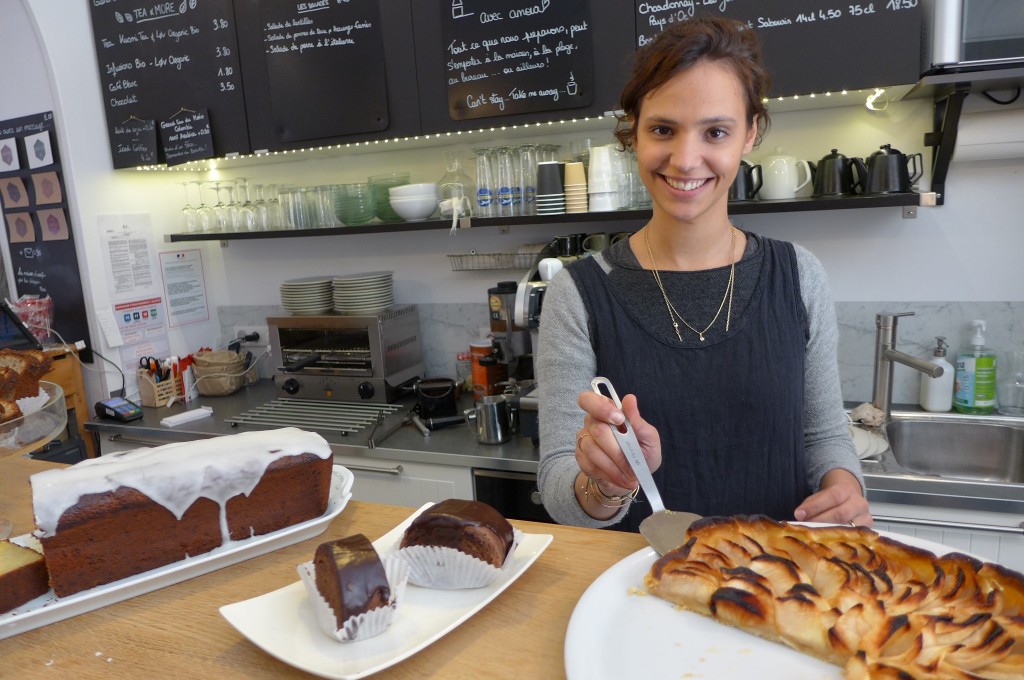 Céline et les gâteaux © GP