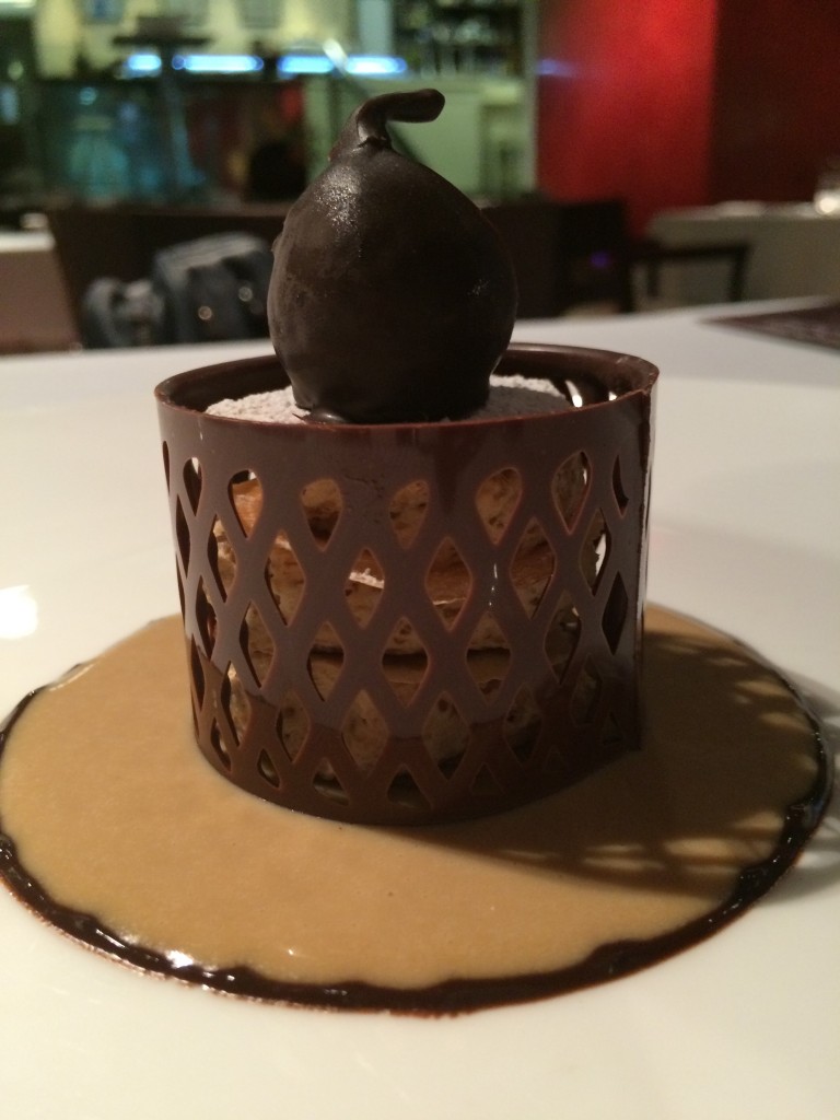 Panier de chocolat et figues © GP