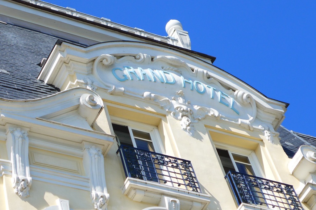 Détail de la façade © GP