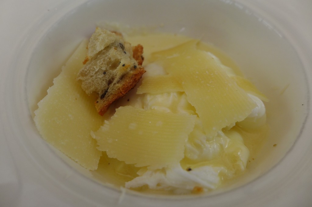 Oeuf poché au parmesan © GP