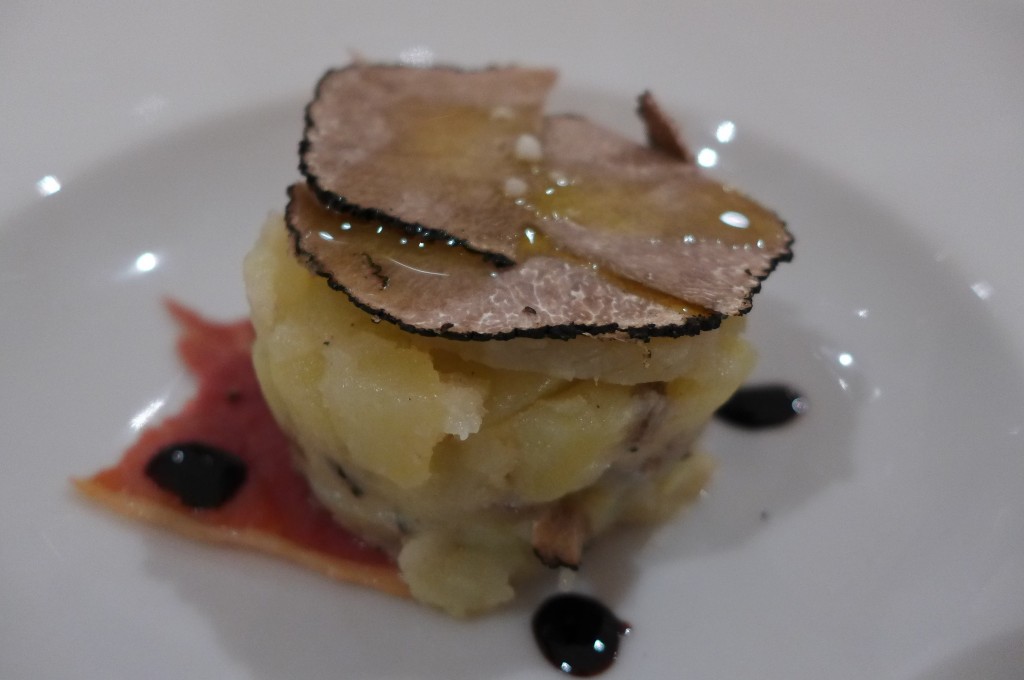 Gâteau de pomme de terre aux truffes © GP