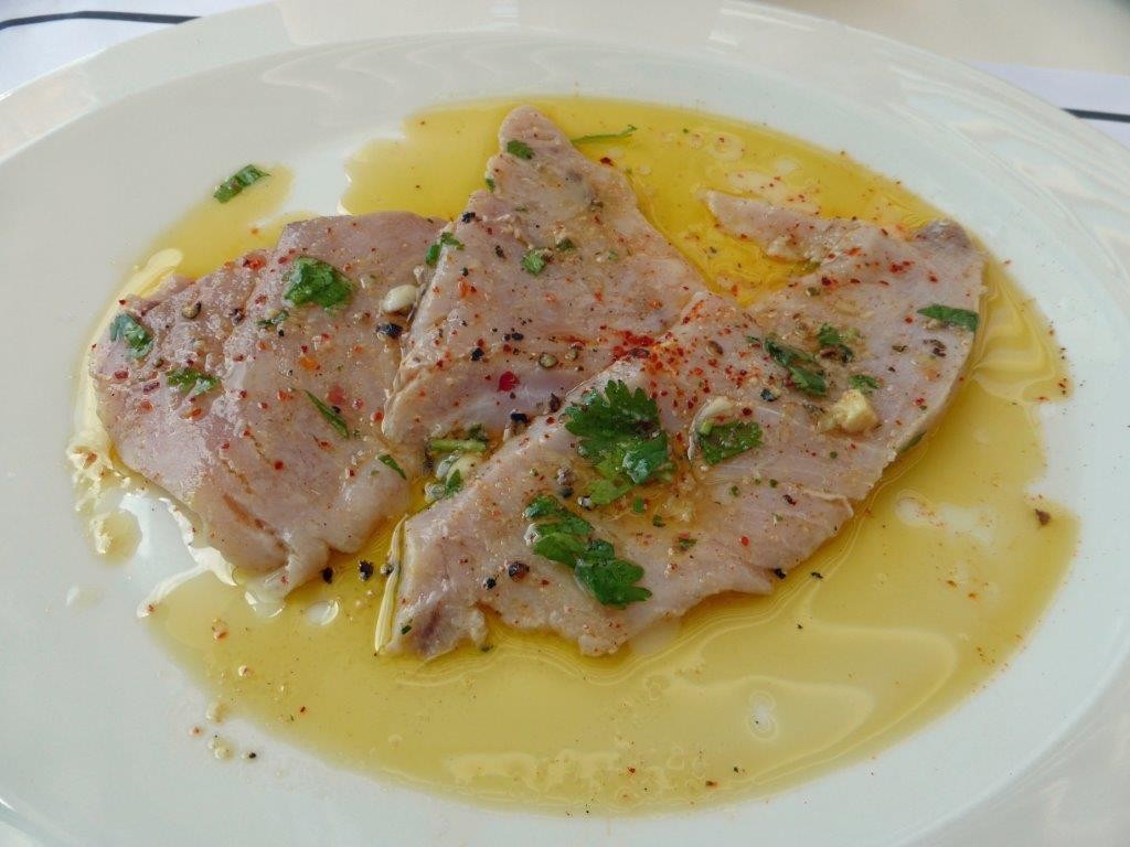 Carpaccio épais d'espadon © AA
