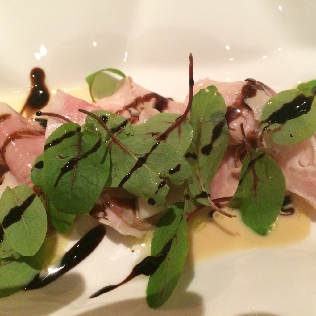 Selle de porc rôtie en salade © GP