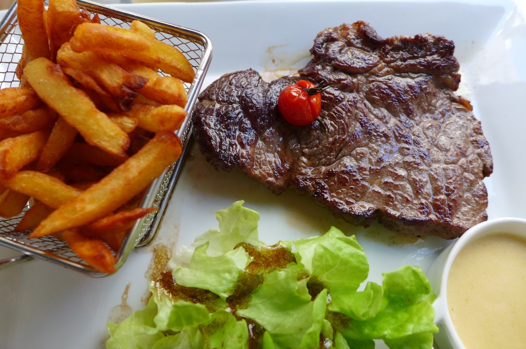 Filet de boeuf du Limousin avec ses frites © GP