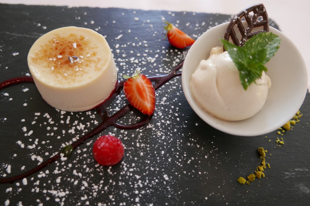 Panna cotta et glace vanille © GP