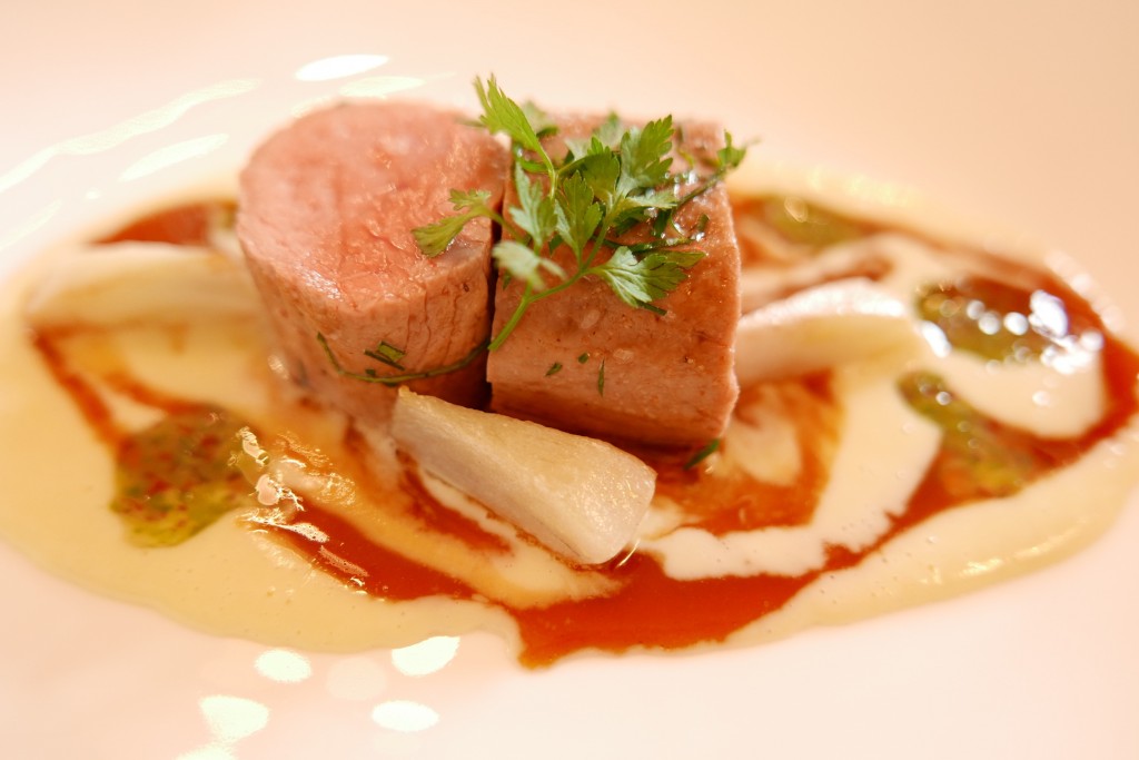 Filet de veau, artichaut et poireau © GP