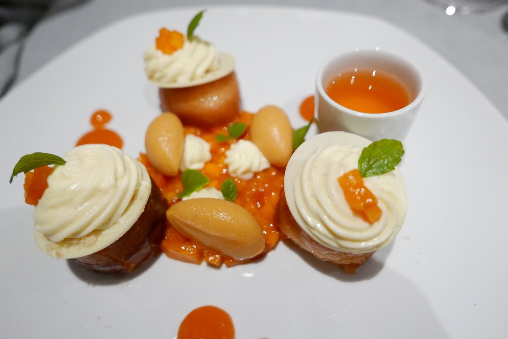 Baba aux abricots © GP
