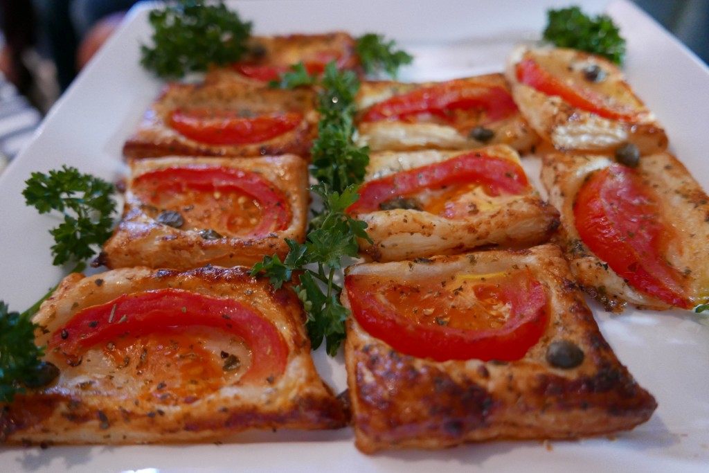 Pizzette à la tomate © GP