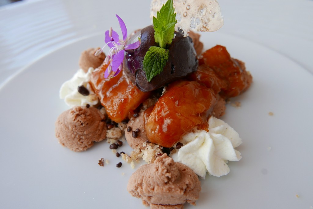 Banane caramélisée, chocolat, vanille, crumble © GP